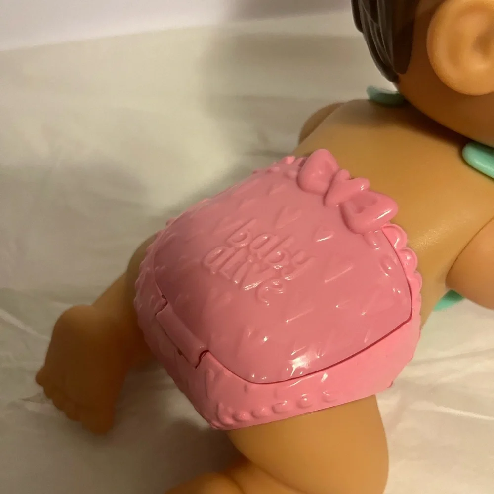 BABY ALIVE CRAWL POSITION DOLL EATS/POOPS from 2021 Hasbro‎ collection PRE-owned